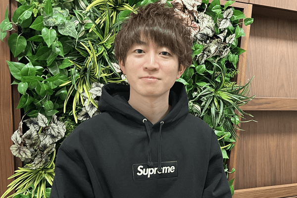 新貝拓也